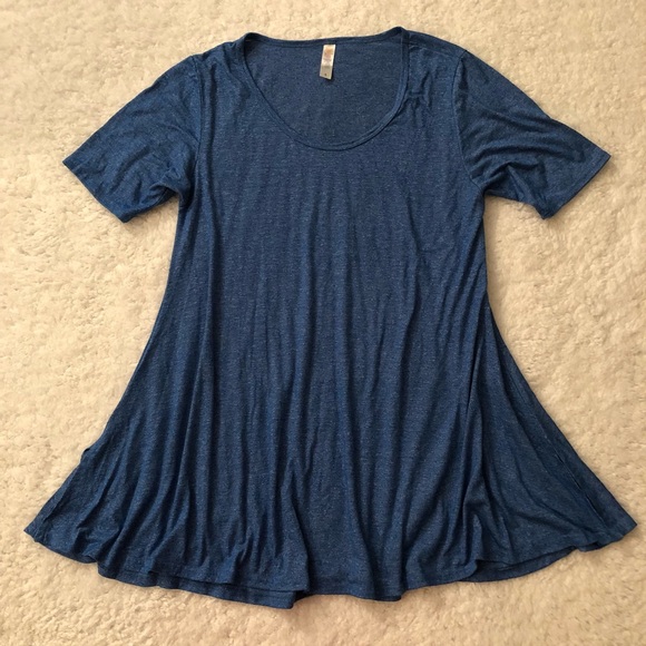 LuLaRoe Tops - LulaRoe Perfect T